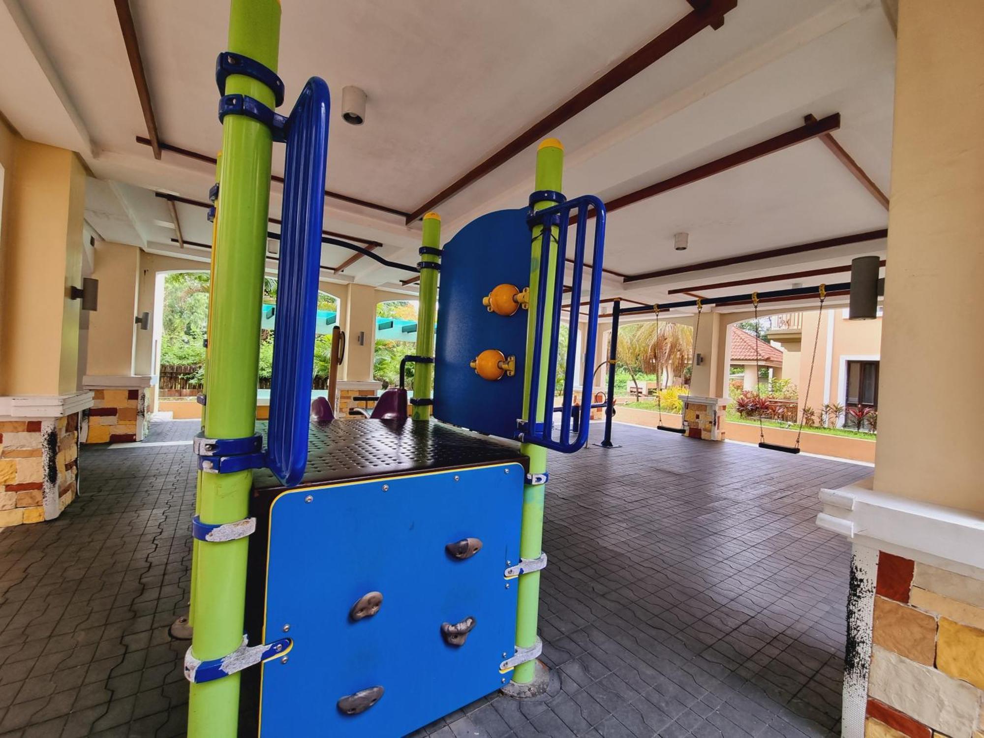 Legarse Staycation At Montecito Residential Resort マニラ市 エクステリア 写真
