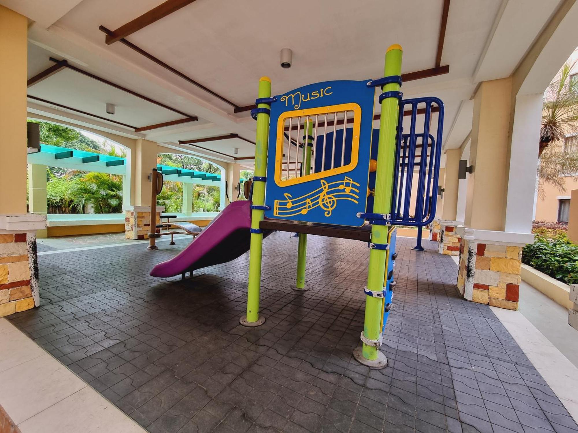 Legarse Staycation At Montecito Residential Resort マニラ市 エクステリア 写真