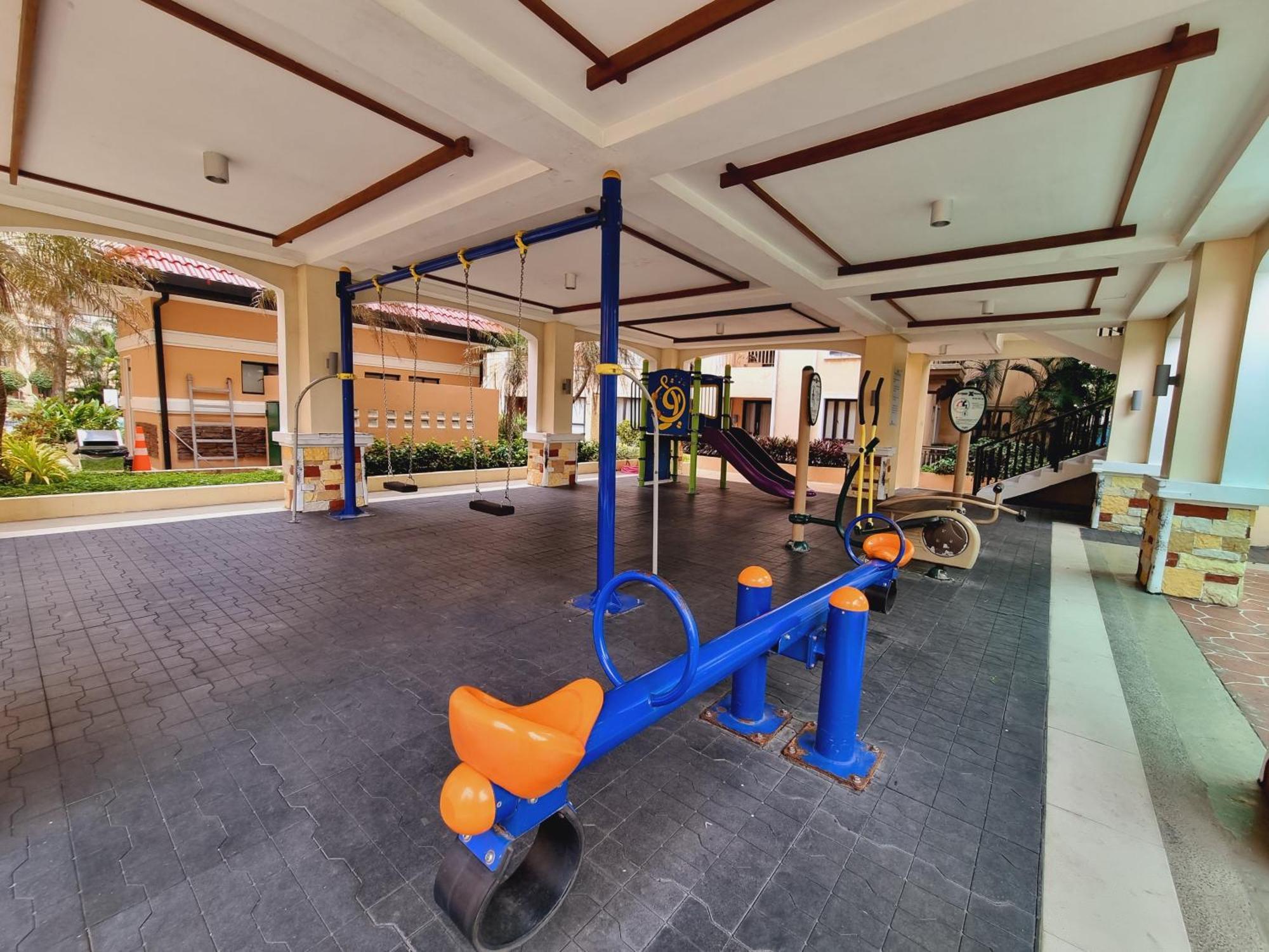 Legarse Staycation At Montecito Residential Resort マニラ市 エクステリア 写真
