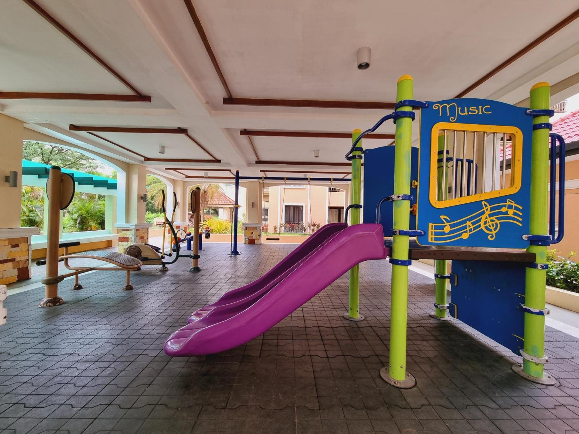 Legarse Staycation At Montecito Residential Resort マニラ市 エクステリア 写真